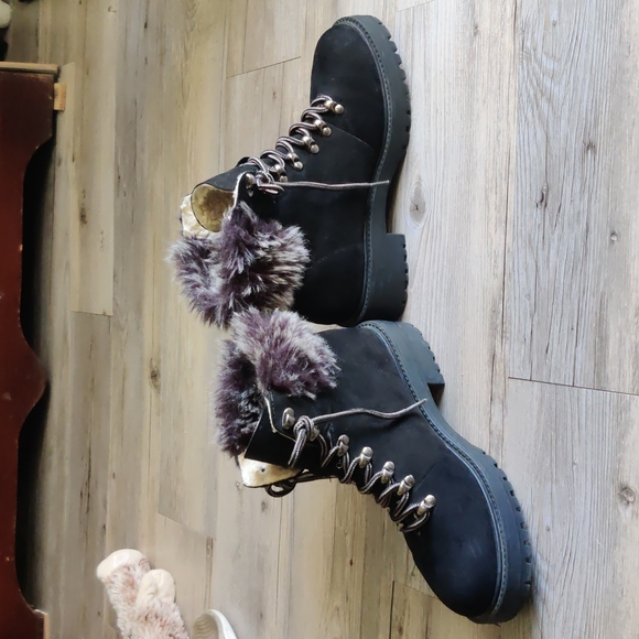 Merona black suede furr cuffed hiking booties - Picture 2 of 7